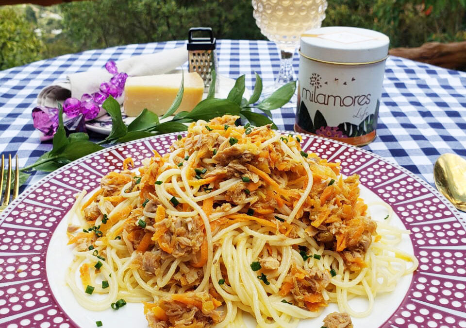 Pasta larga con atún, maridada con Milamores